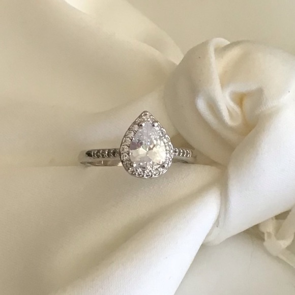 18k white Gold Plated Stamped Teardrop CZ Ring - Picture 2 of 8